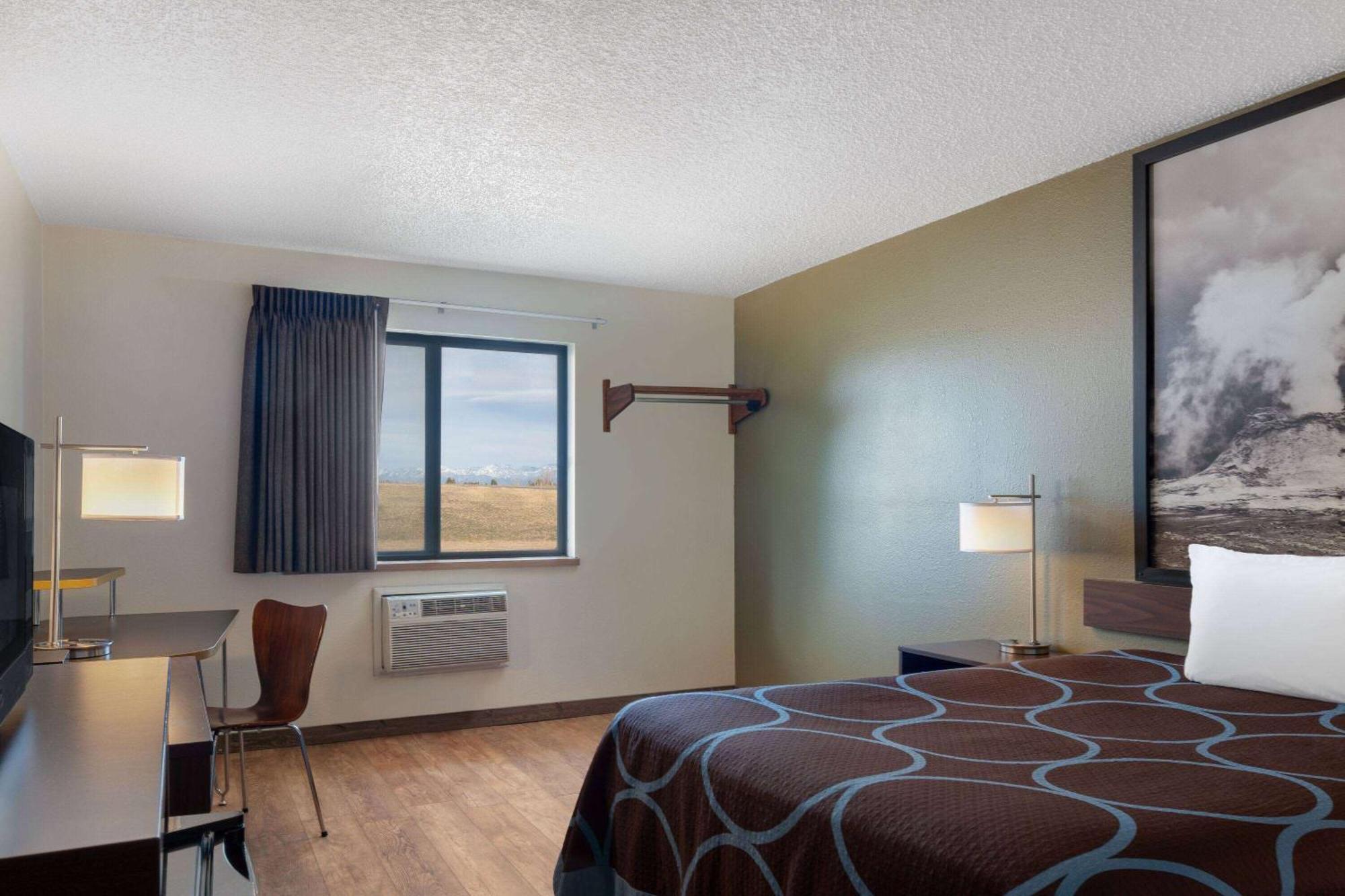 Super 8 By Wyndham Livingston Yellowstone Dış mekan fotoğraf